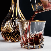 Copo de Cristal com Detalhes Dourado