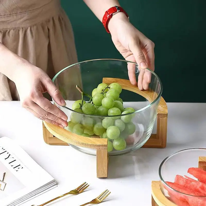 Saladeira com Base em Madeira