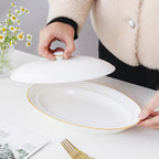 Travessa Oval de Cerâmica Luxo com Tampa e Acabamento Dourado Elegante
