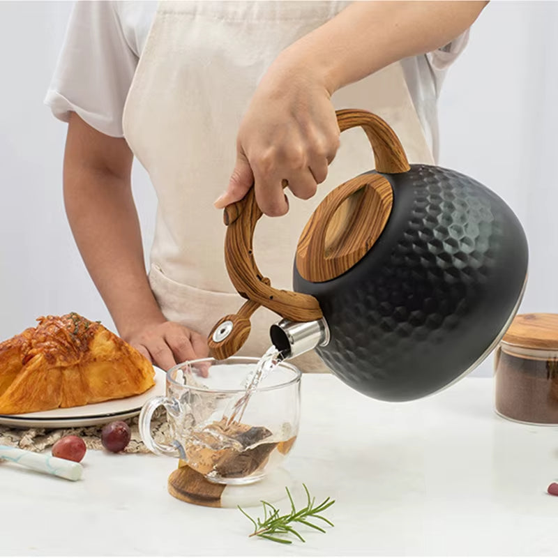 Chaleira 3L com Cabo de Madeira e Apito Elegante