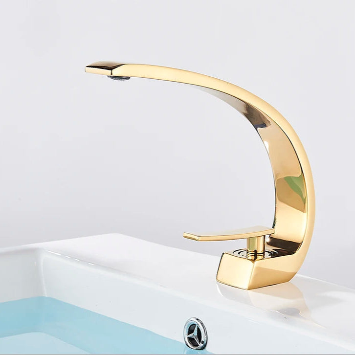 MYQualife-Brushed Gold Basin Faucet, Design criativo, Misturador de lavatório, Deck montado, frio e quente, Torneira do banheiro