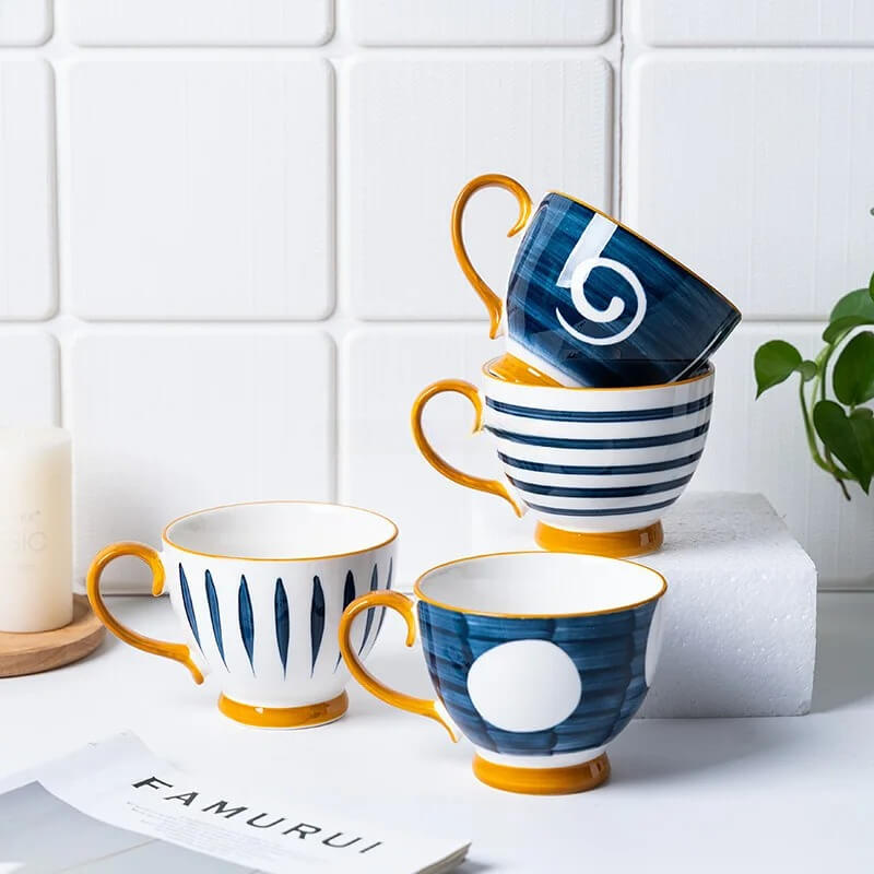 Caneca de Cerâmica Pintada à Mão - 450ml