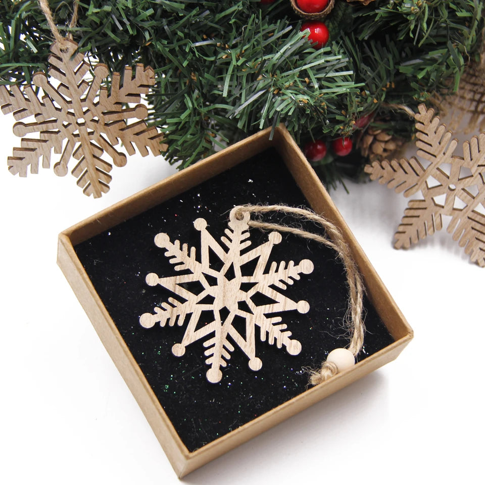 Vintage Hollow Snowflake Pingentes de madeira, Xmas Hanging Ornamentos para Noel Tree Decorações, DIY Pintura Presentes, 12Pcs por Caixa