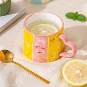 Caneca Pintada à Mão Cerâmica 300ml - Design Romântico