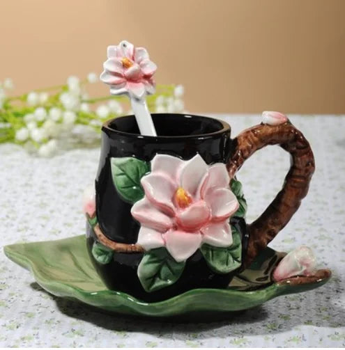 Kit Floral Caneca com Colher e Pires em Porcelana