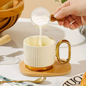 Kit Caneca Listrada Cerâmica e Madeira - 3pcs
