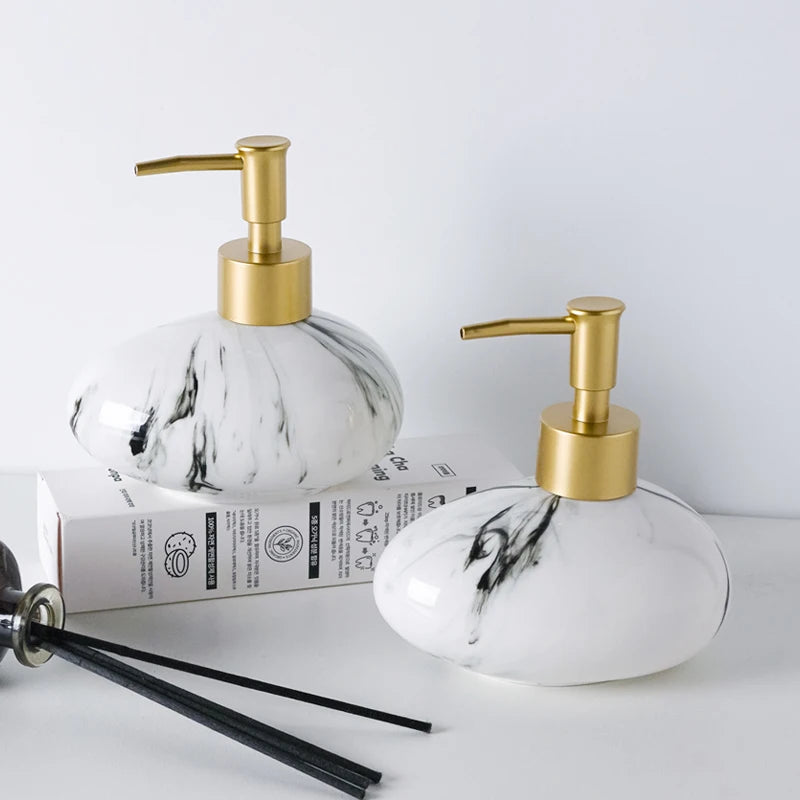 Dispenser de Cerâmica Marmorizado com Detalhes Dourados