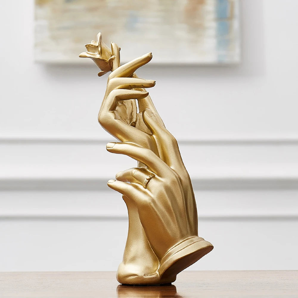 Escultura Abstrata Mãos e uma Rosa