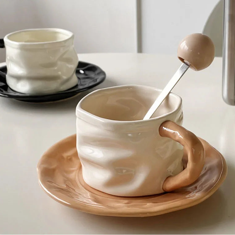 Xícara de Porcelana com Pires Elegante 230ml