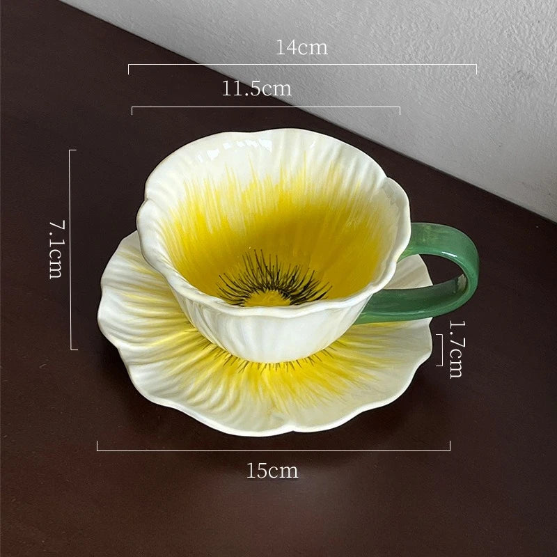 Conjunto de Xícara de Chá Cerâmica Pétala de Flor com Pires - 300ml