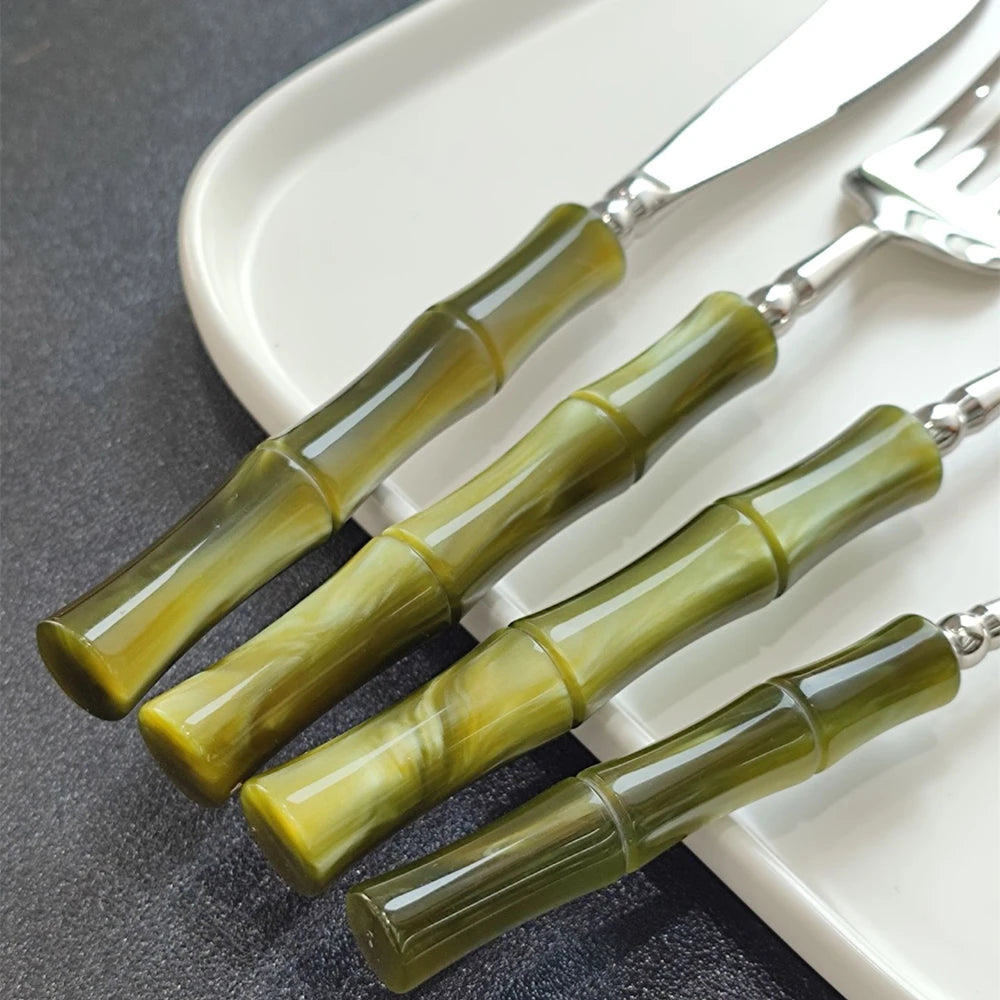 Conjunto de Talheres Clássicos em Aço Inox e Bambu - 4pcs