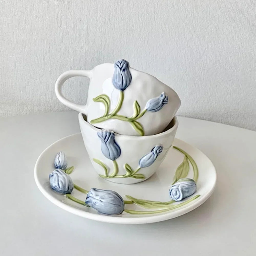 Conjunto de Canecas e Pratos de Cerâmica Tulipa Vintage