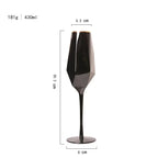 Taça de Cristal Black com Borda Dourada para Vinho – Design Minimalista