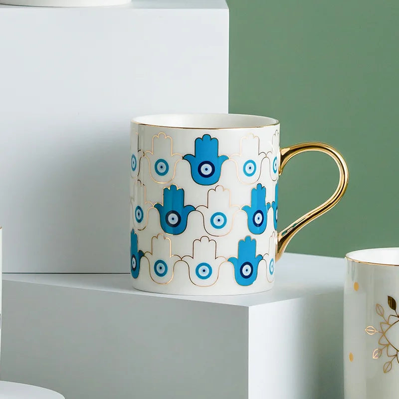 Caneca Olho Grego em Cerâmica - 300ml