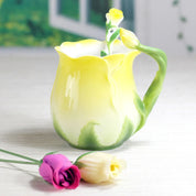 Caneca e Colher Formato Tulipa 320ml em Cerâmica