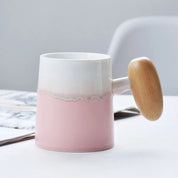Caneca Bicolor em Porcelana e Alça de Madeira