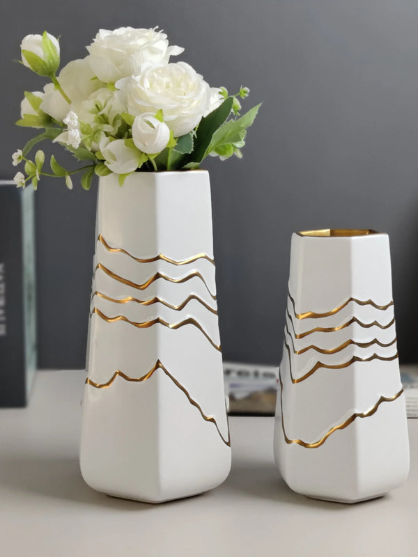 Vaso Waves em Porcelana
