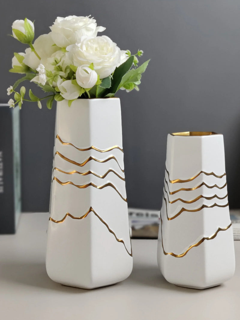 Vaso Waves em Porcelana