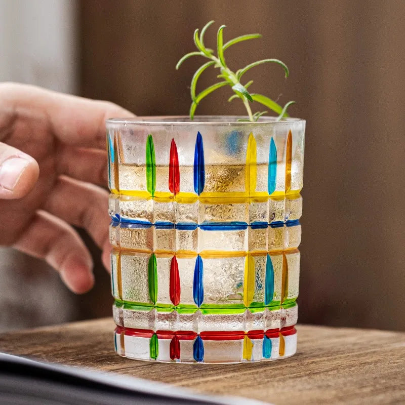 Copo de Cristal Luxuoso com Design Artístico