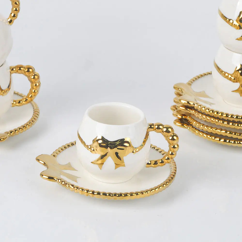 Xícara de Chá de Porcelana com Laço e Alça Dourada 90ml
