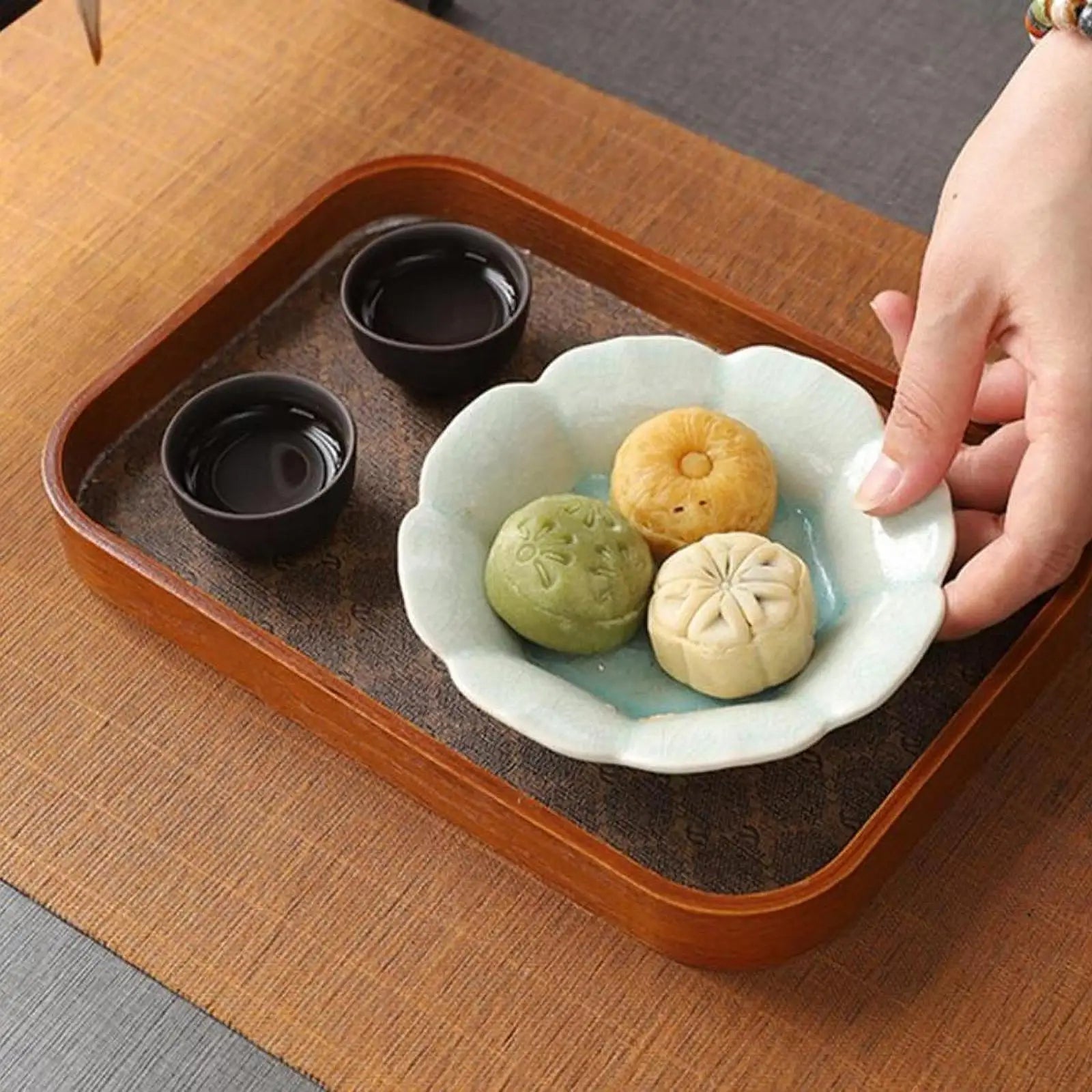 Bandeja de Vidro com Design Floral Begônia