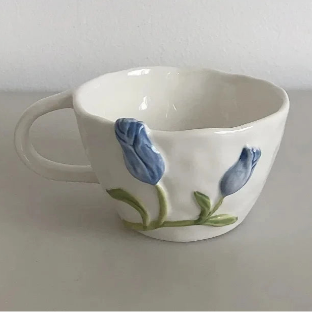 Conjunto de Canecas e Pratos de Cerâmica Tulipa Vintage