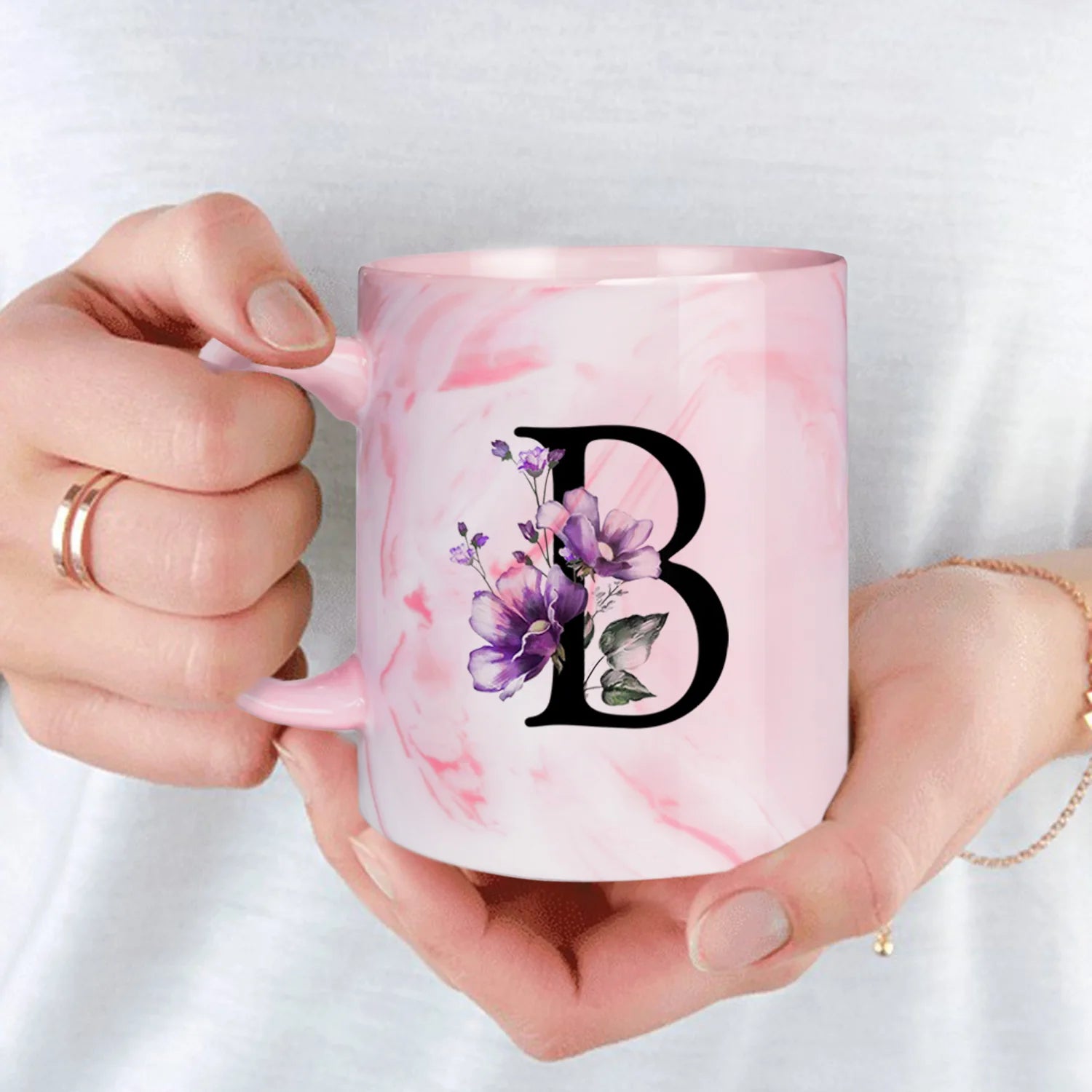 Caneca Floral Iniciais Letras - 320ml