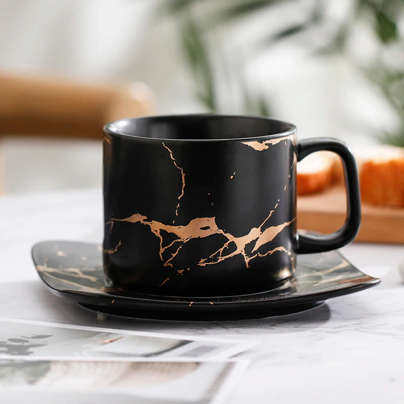 Conjunto Luxuoso de Xícara Mármore Europeia com Pires em Porcelana