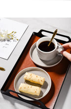 Caneca de Porcelana com Pires