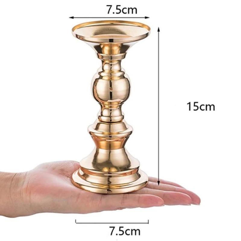 Conjunto Castiçais Dourado em Metal - 2pcs