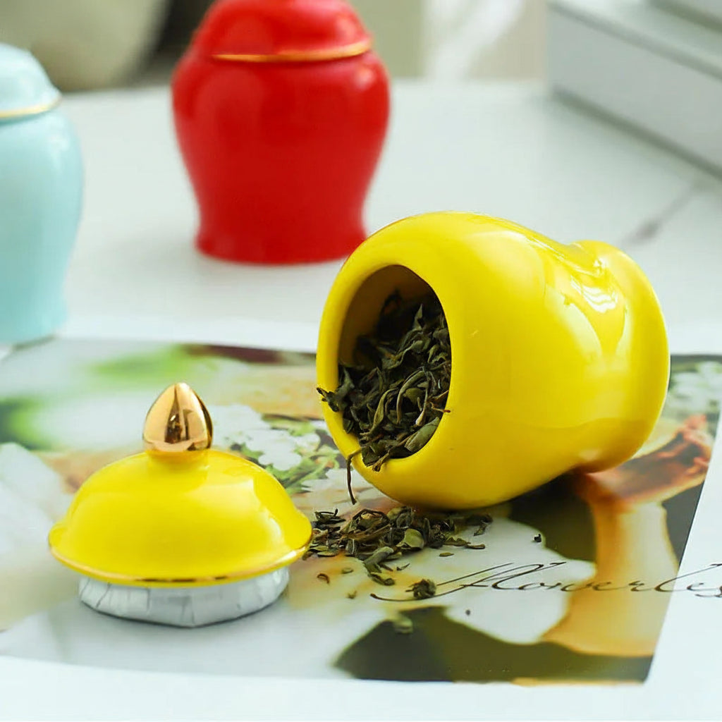 Pote para Especiarias em Porcelana com Detalhes Dourados Luxo