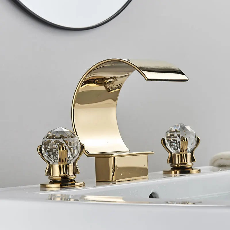 Torneira De Bacia De Banheiro De Cristal Misturador De Água Quente E Fria Torneira De Guindaste, Tapware Generalizada, 3 Buracos, Tipo C