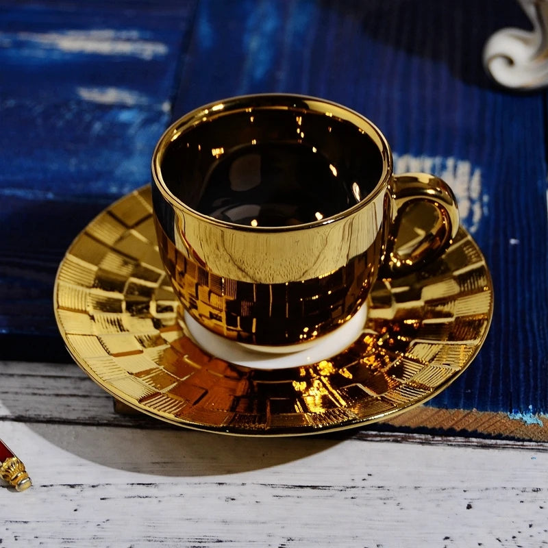 Conjunto Xícara para Café Estilo Europeu com Acabamento Luxuoso