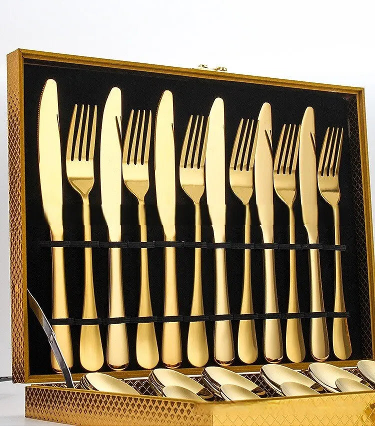 Jogo de Talheres Inox 24 Peças Dourado e Prata