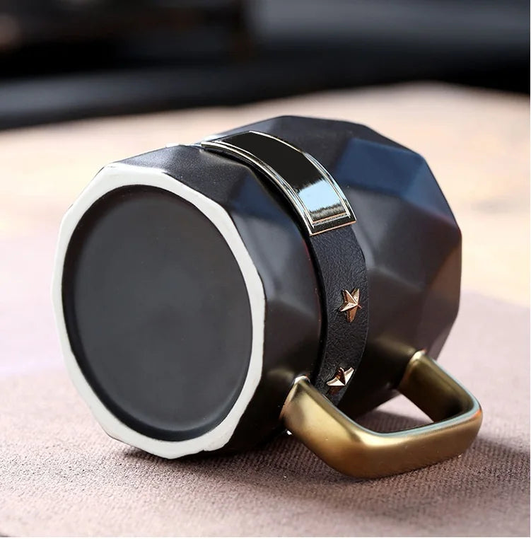 Caneca Cerâmica Nórdica Luxo - 300ml