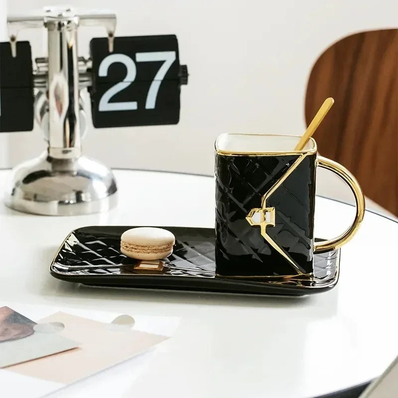 Conjunto Criativo Caneca Formato Bolsa em Porcelana 3pcs