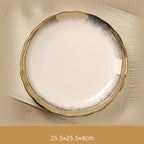 Prato de Porcelana Ondulado com Detalhe Dourado Estilo Escandinavo