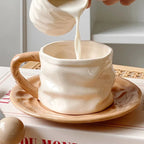 Xícara de Porcelana com Pires Elegante 230ml
