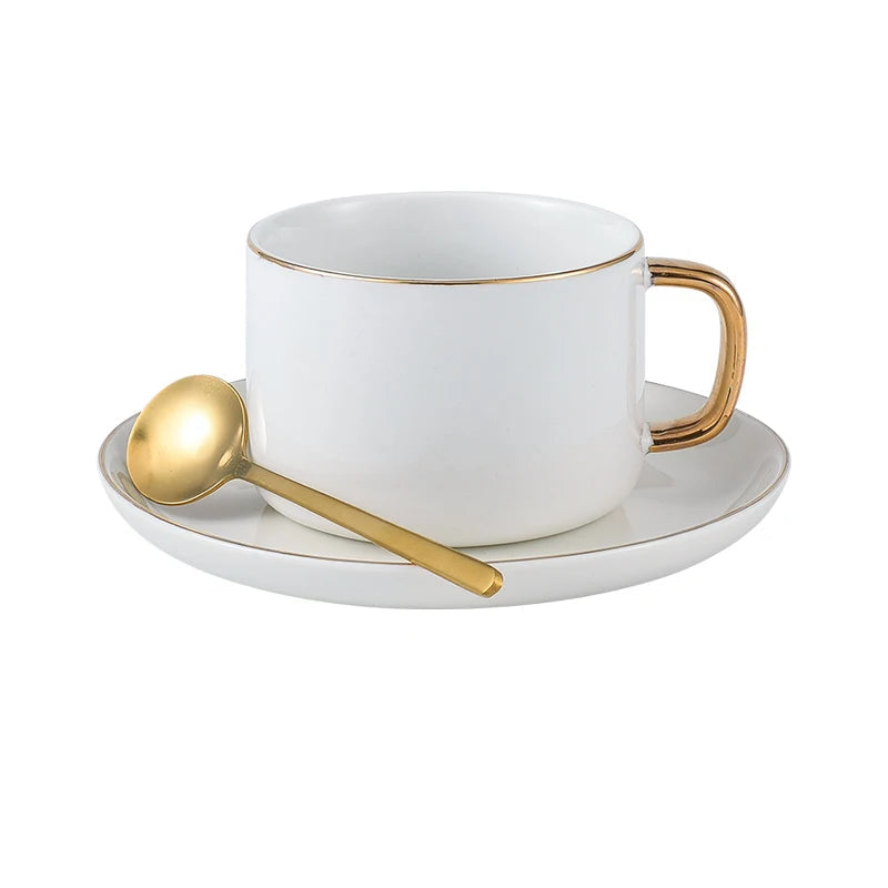 Jogo de Xícara de Café com Pires e Colher em Cerâmica com Acabamento Dourado