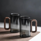 Caneca de Vidro e Madeira