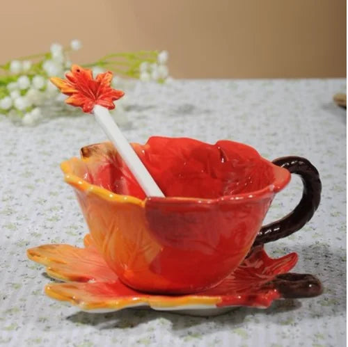 Kit Floral Caneca com Colher e Pires em Porcelana