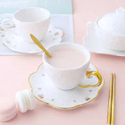 Conjunto Xícara e Pires Branca e Dourada - 180ml