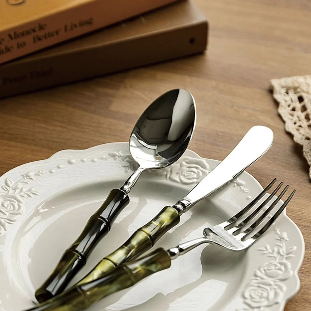 Conjunto de Talheres Clássicos em Aço Inox e Bambu - 4pcs