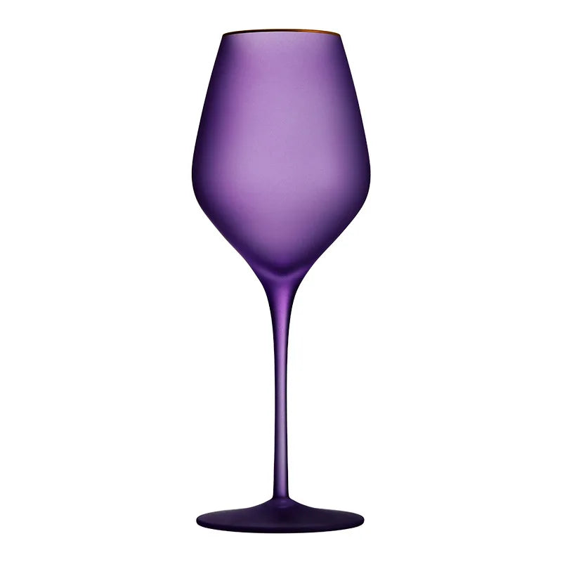 Taça de Cristal Fosco Nórdico com Elegante Borda Dourada