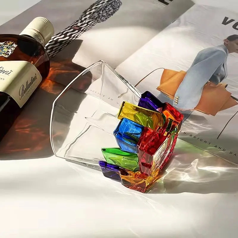 Copo de Cristal Luxuoso com Design Artístico