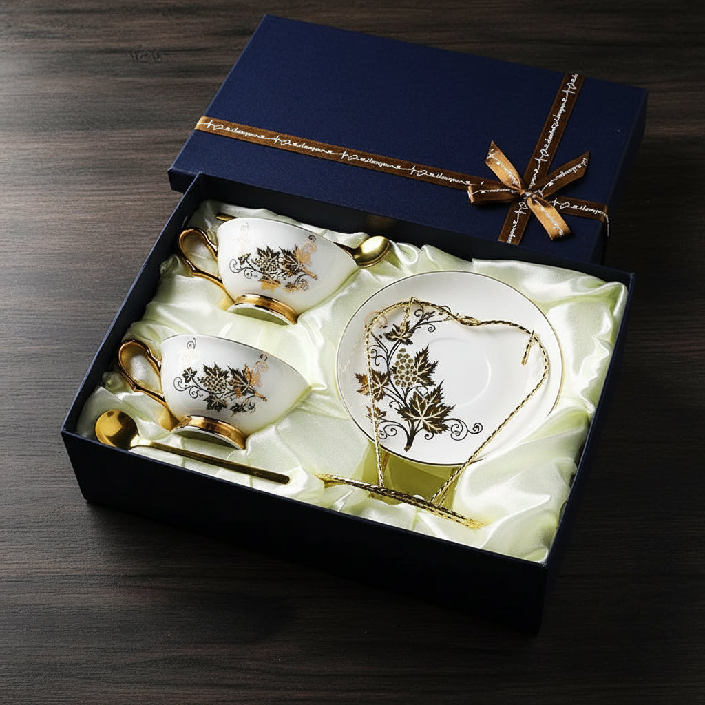 Jogo de Xícaras de Chá em Porcelana Floral Premium com Pires e Colher