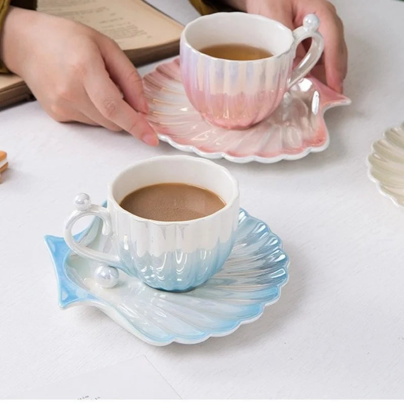 Conjunto Pérola Xícara e Pires - Elegância e Sofisticação