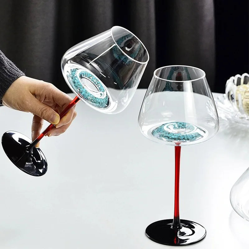 Taça de Vinho Luxuosa Turquesa com Haste Vermelha Elegante