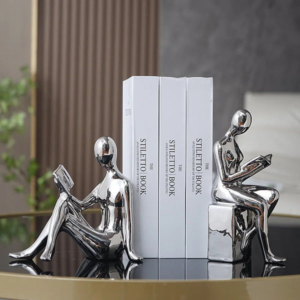 Escultura O Leitor em Cerâmica 2 Pcs
