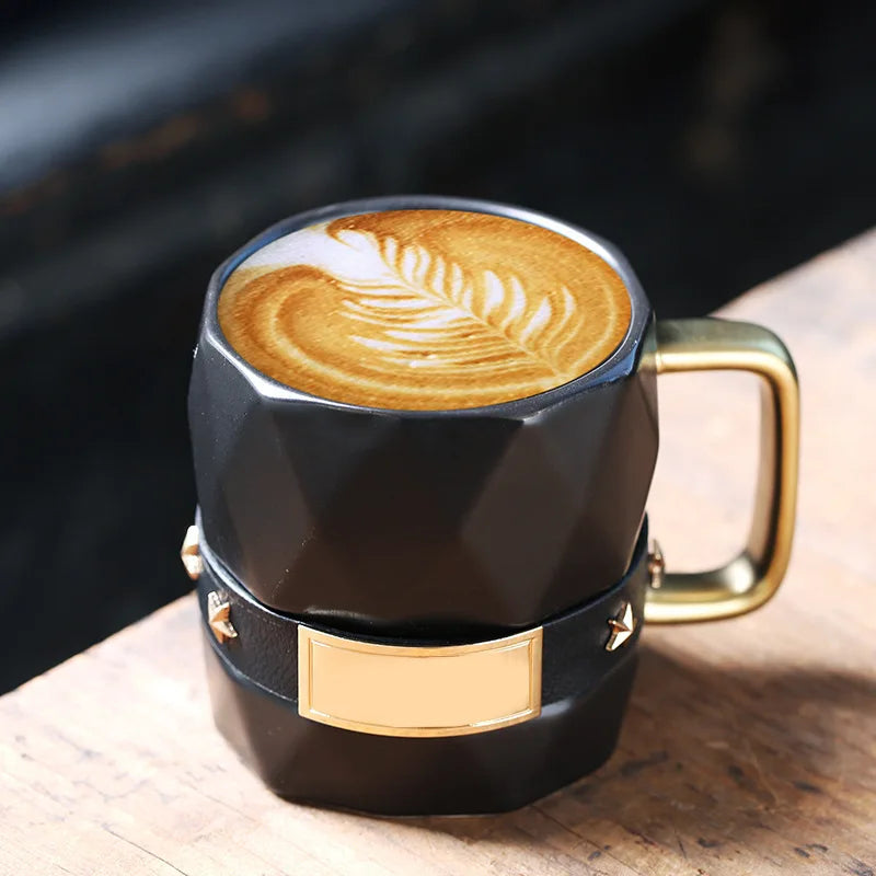 Caneca Cerâmica Nórdica Luxo - 300ml